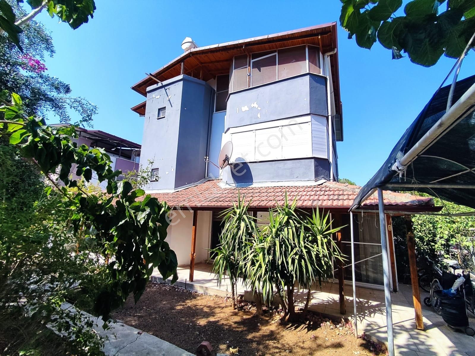 Didim Akbük'te Merkezi Konumda Bahçeli Satılık Yazlık - Görsel 2