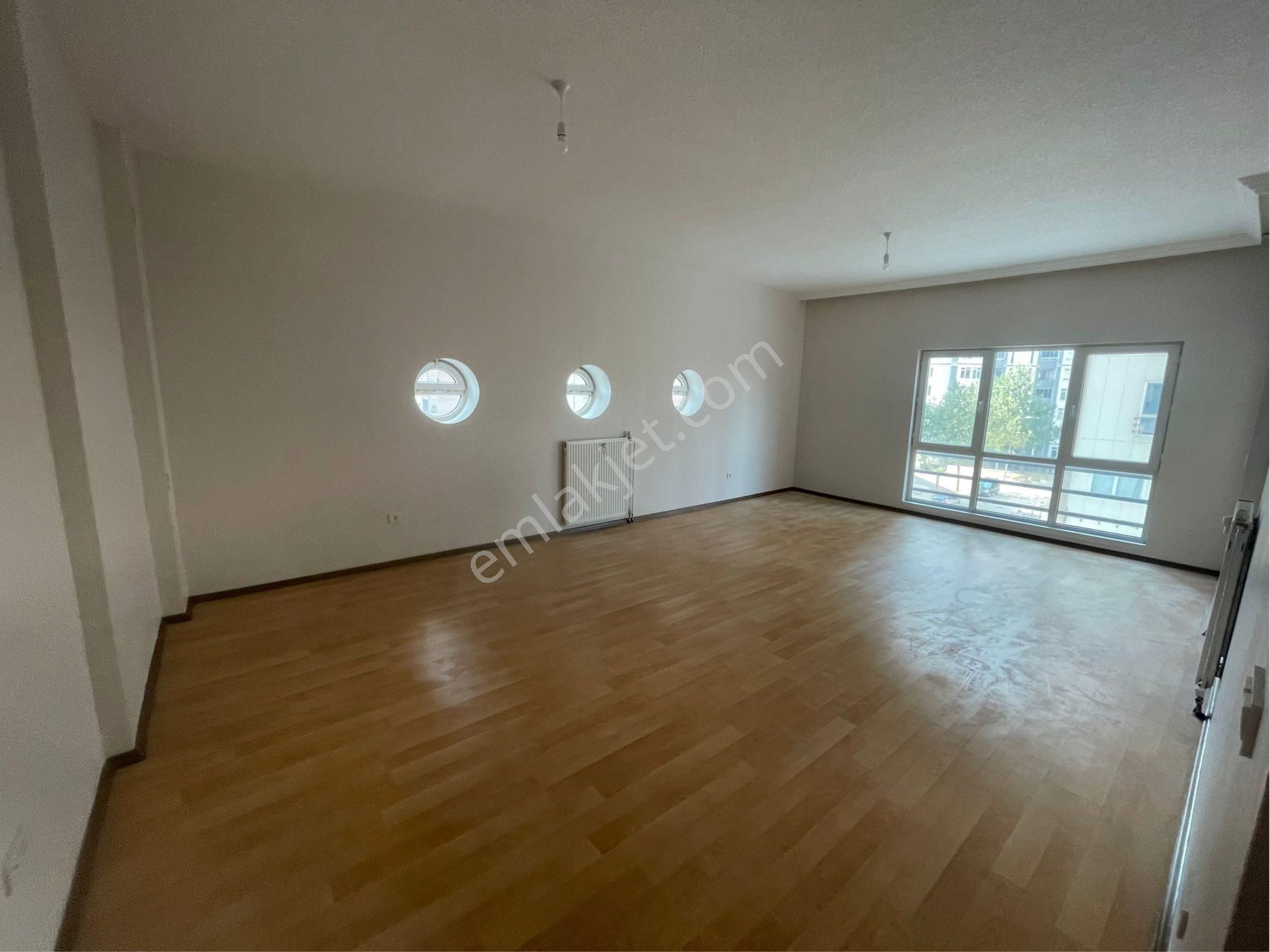 Doğanbey Tokide Temiz 3.5+1 Oda Kiralık Daire - Görsel 13