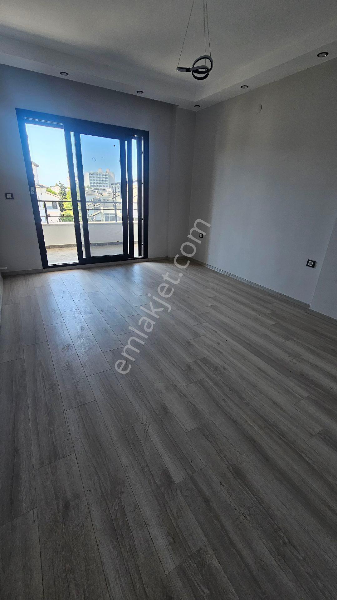 Didim'de Denize 200 Metre Mesafede Sıfır 4+1 Villa - Görsel 14
