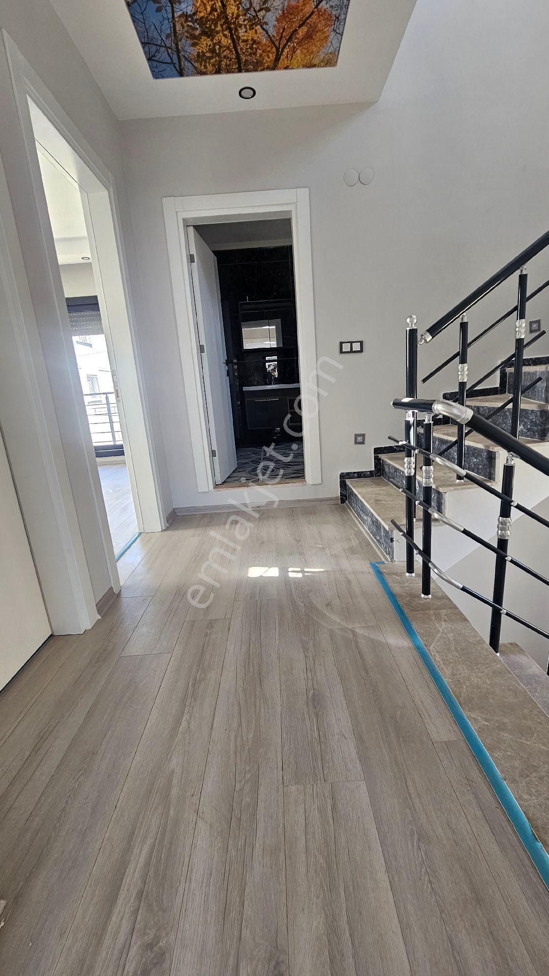 Didim'de Denize 200 Metre Mesafede Sıfır 4+1 Villa - Görsel 16