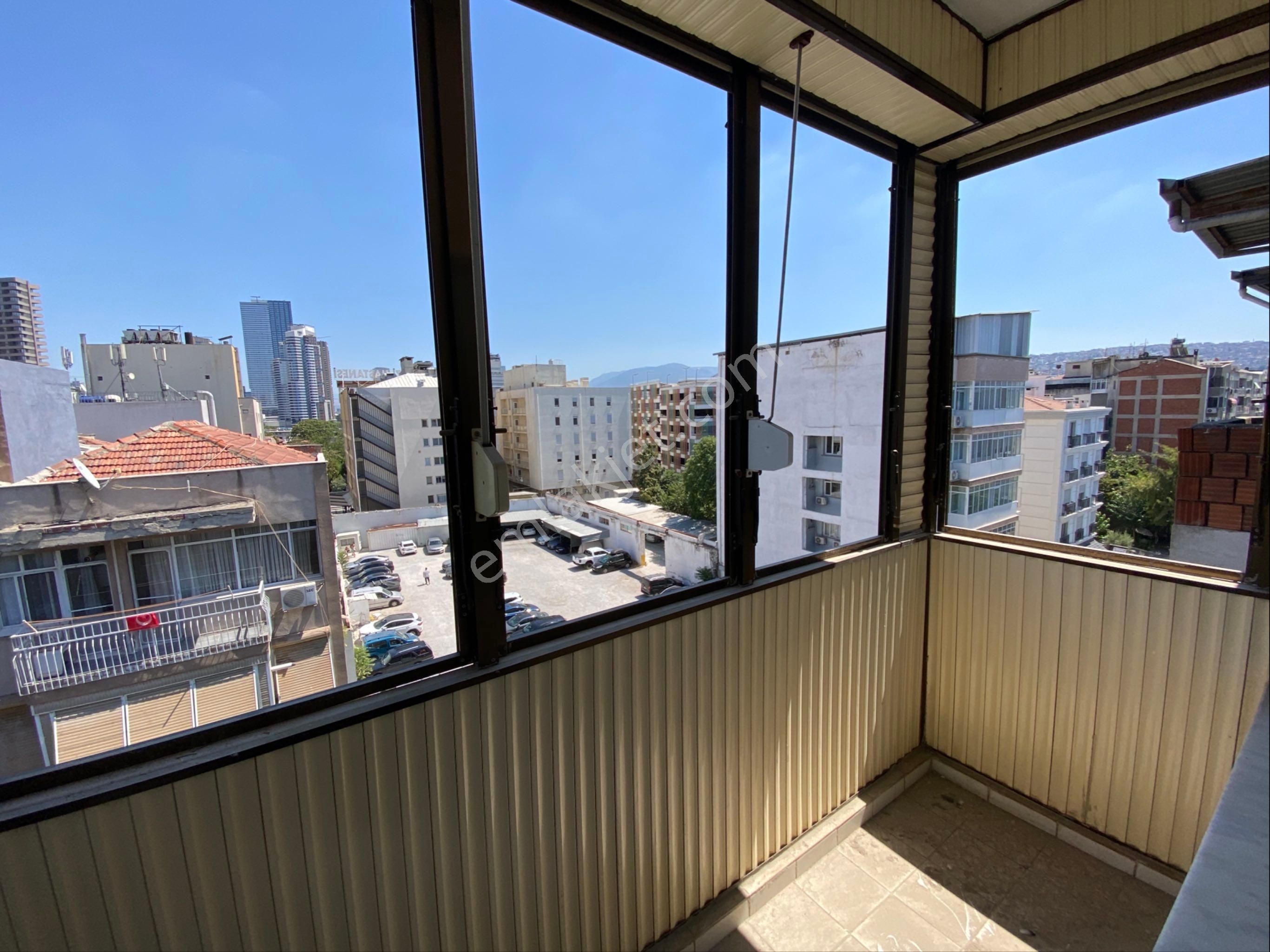 Kahramanlarda Turmax Emlaktan 3+1 Temiz Bakımlı Satılık - Görsel 14