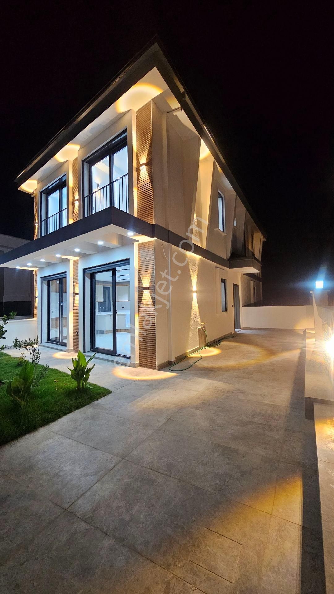 Didim'de Daire Fiyatına Müstakil Ev - Görsel 2