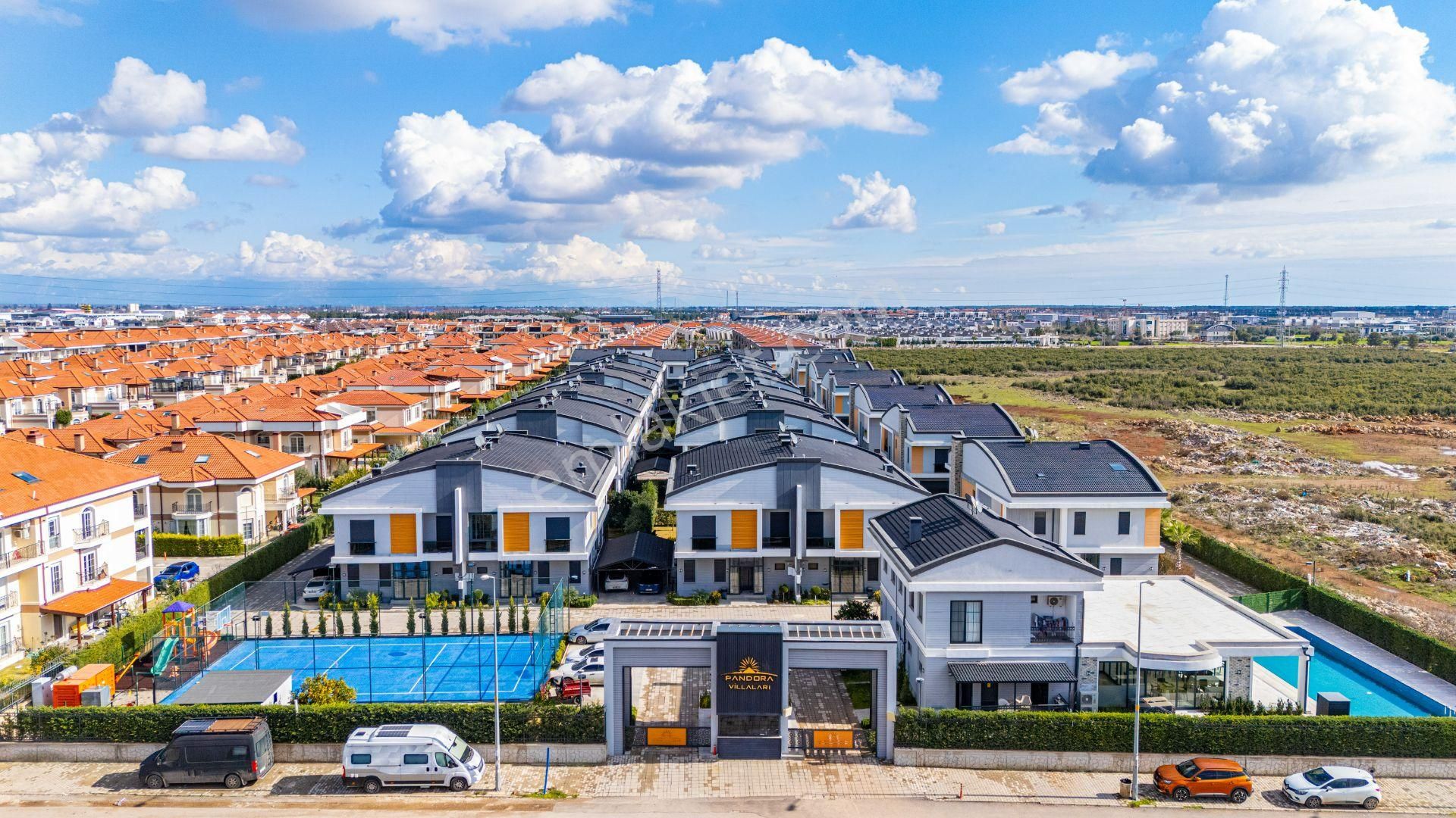 Döşemealtı Altınkale'de Pandora Villaları Satılık 4+1 İkiz Villa