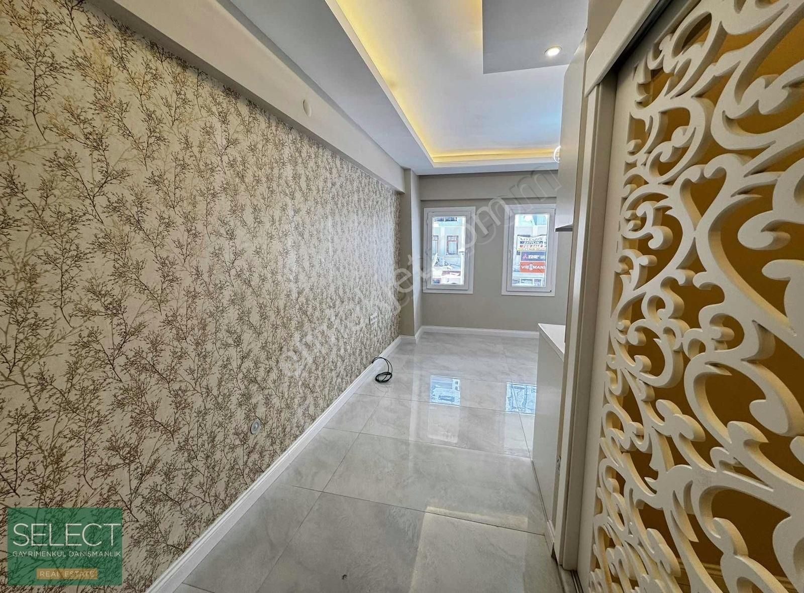 Select Gayrimenkulden Kemeraltında Satılık 1+1 Daire