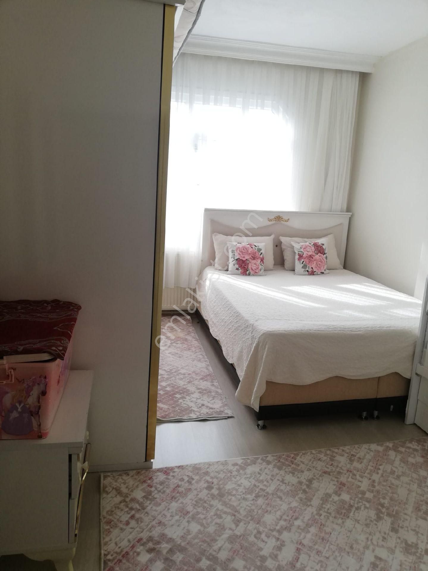 Bahçelievler Siyavuşpasa Da Satılık 2+1 Ferah Daire - Görsel 8