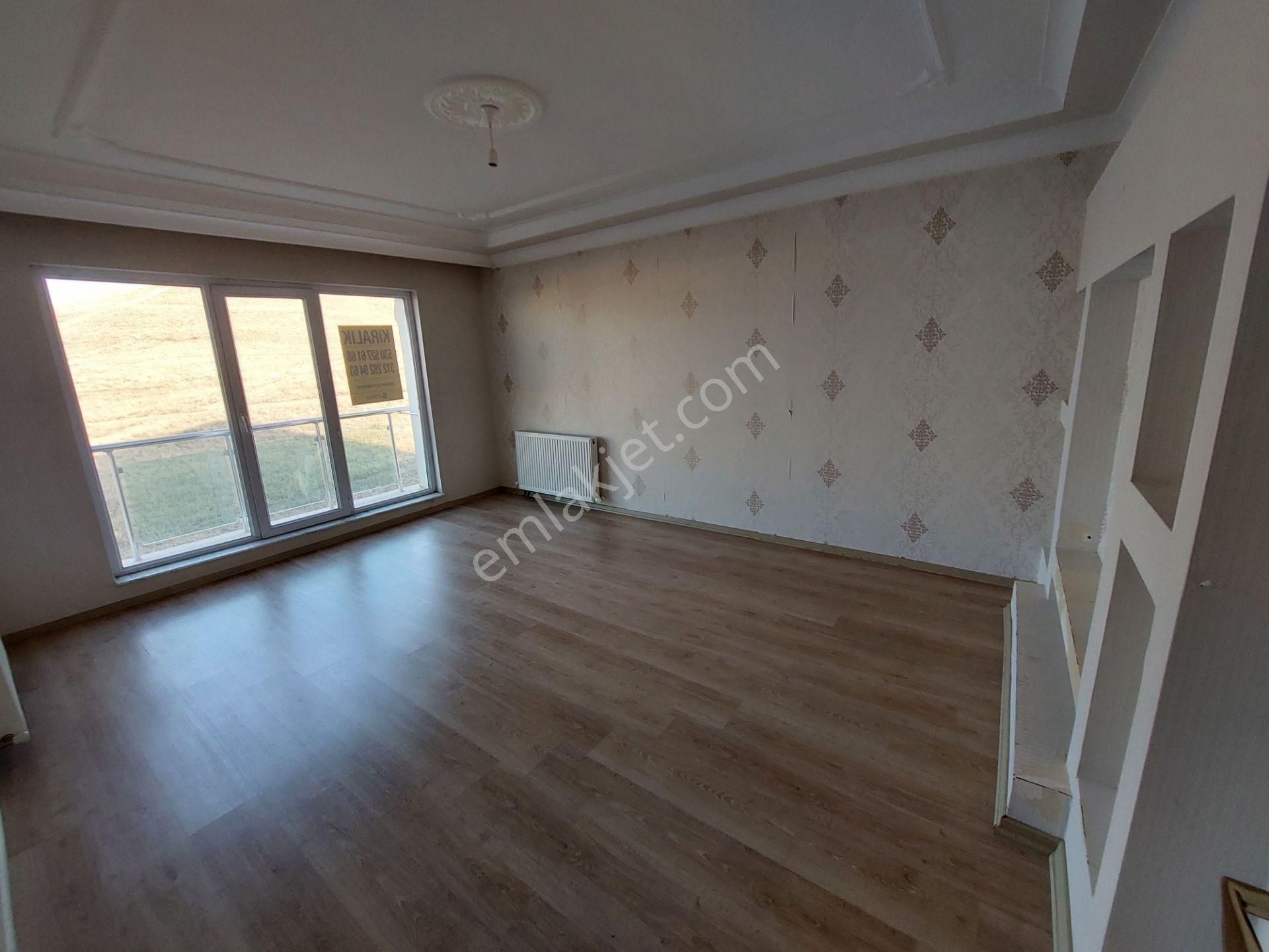 Etimesgut İstasyon Mah De Teras Asansörlü Kiralık 3+1 Daire - Görsel 13