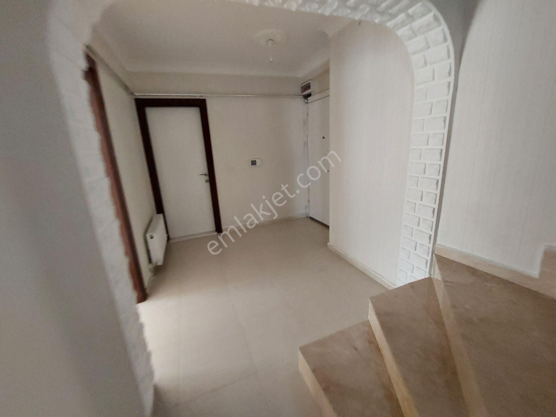 Etimesgut İstasyon Mah De Teras Asansörlü Kiralık 3+1 Daire - Görsel 16