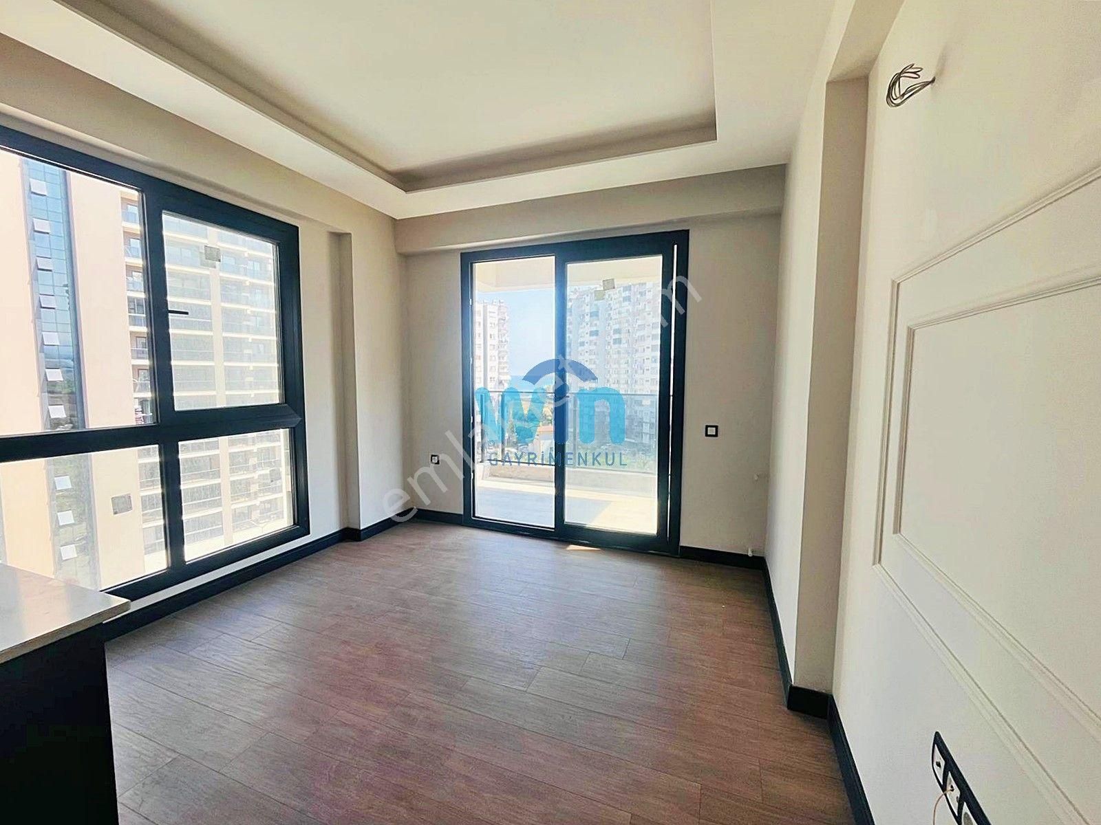 Win'den Çeşmeli'de Deniz Manzaralı Satılık Ultra Lüks 1+1 - Görsel 3