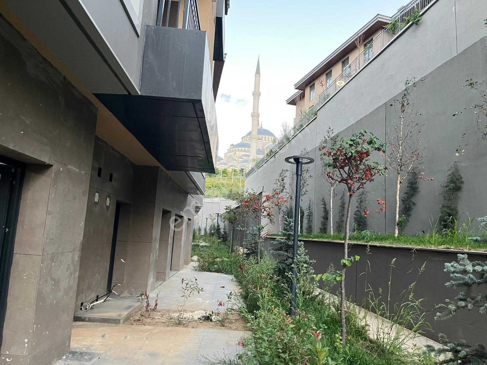 Çamlıca Camii Yanında Yan Yana 2 Bahçe Katı Daire - Görsel 20