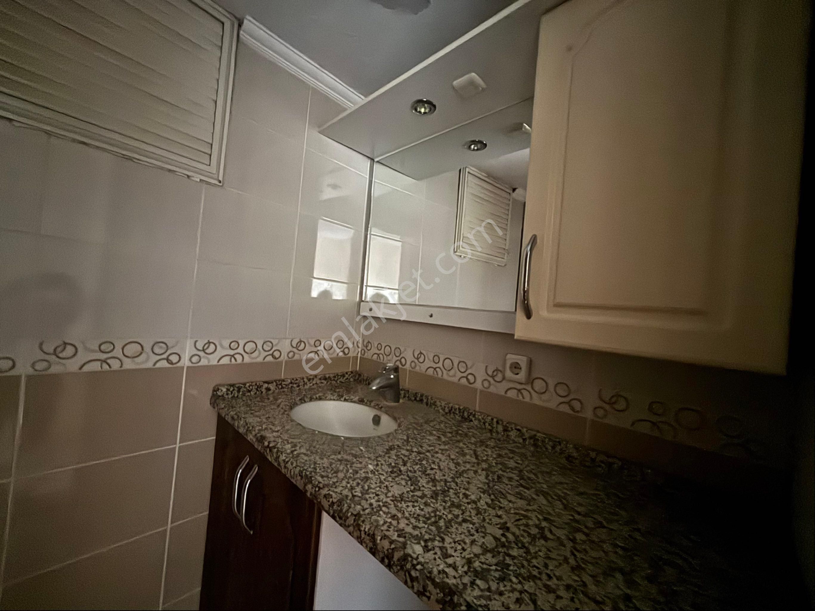 Nazilli Turan Mahallesinde Cadde Üzerinde Satılık 3+1 Daire - Görsel 4