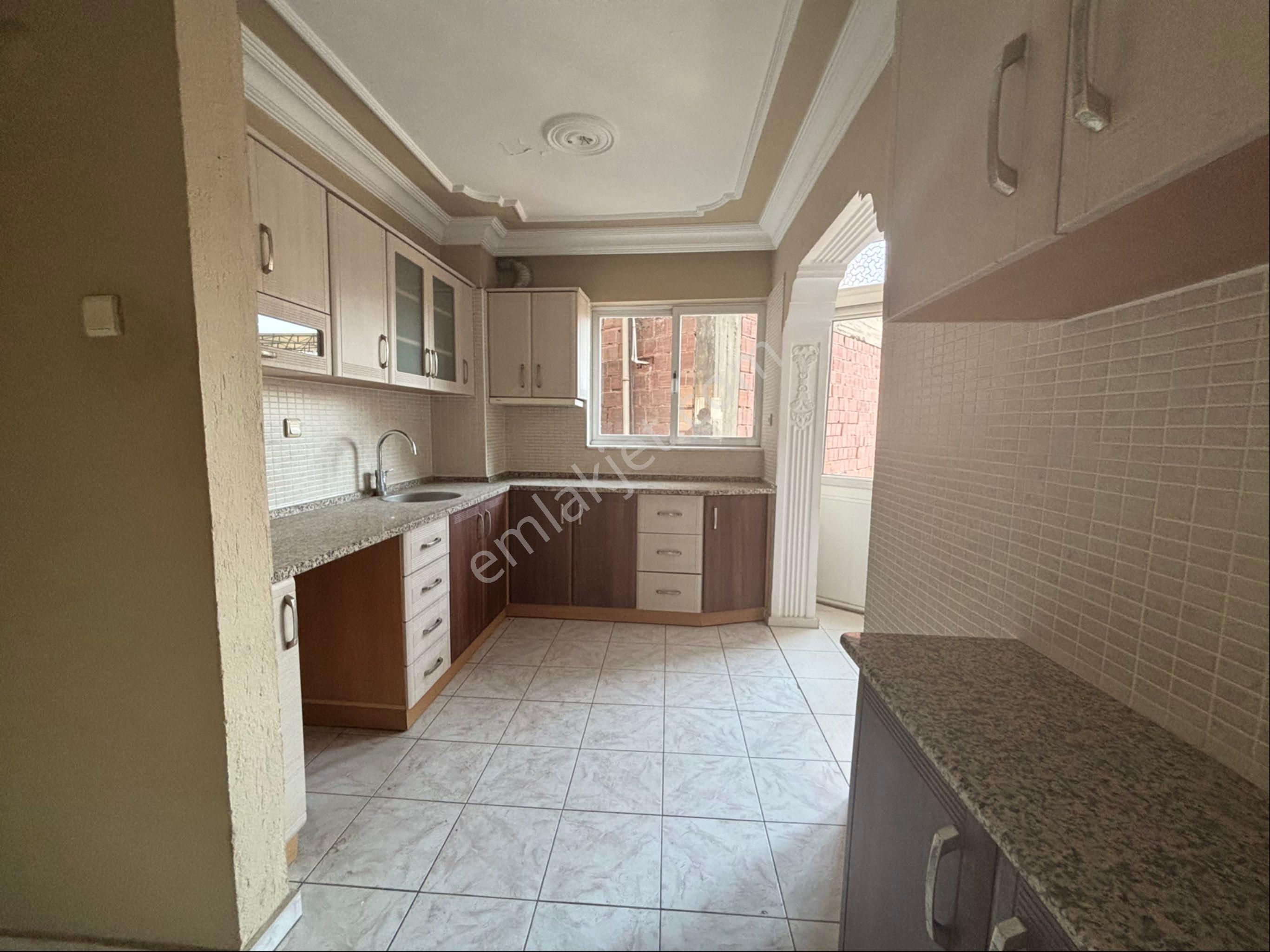 Nazilli Turan Mahallesinde Cadde Üzerinde Satılık 3+1 Daire - Görsel 5