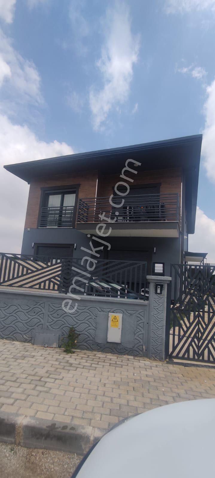 Denizli Hallaçlar’da 7+1 Tamamen Bağımsız Müstakil Villa