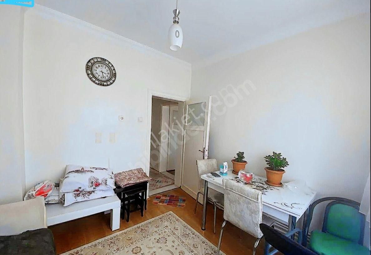 Tezcan Emlaktan Cumhuriyet Mah Geniş 3+1 Daire - Görsel 8