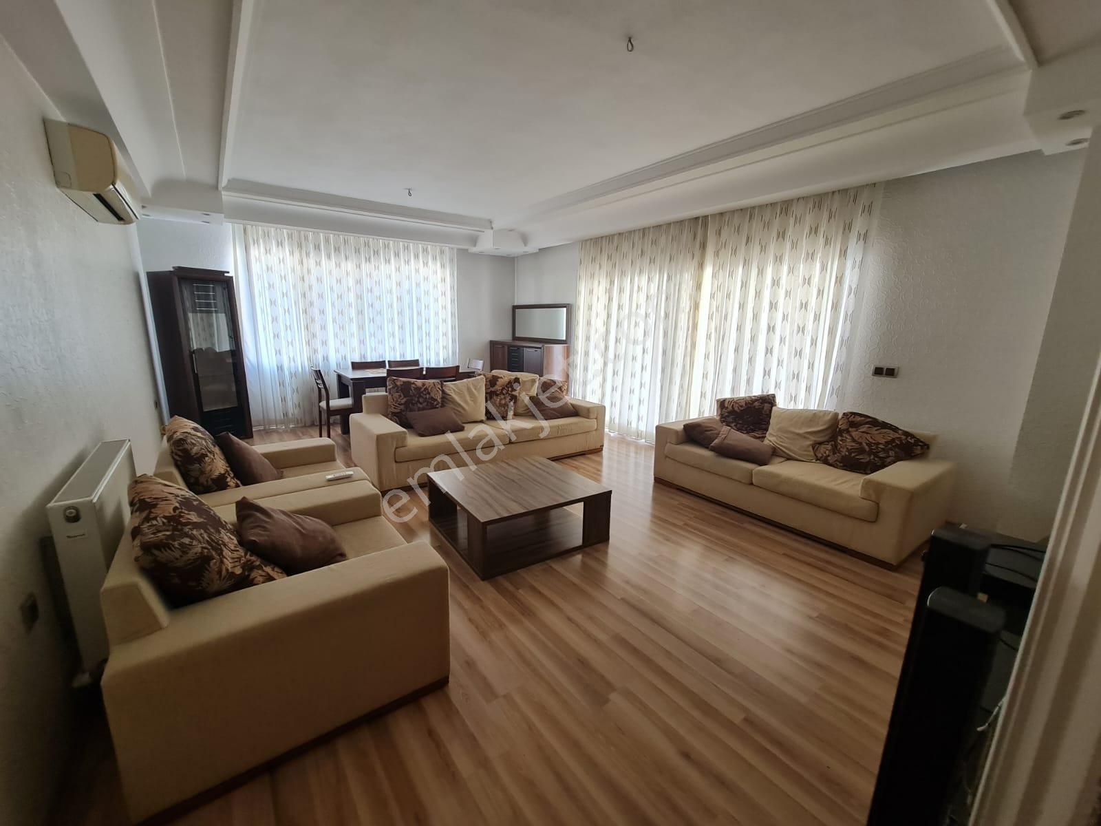 Anchor Gayrimenkul'den Yeşil Yurt Mahallesinde 4+1 Kiralık Daire