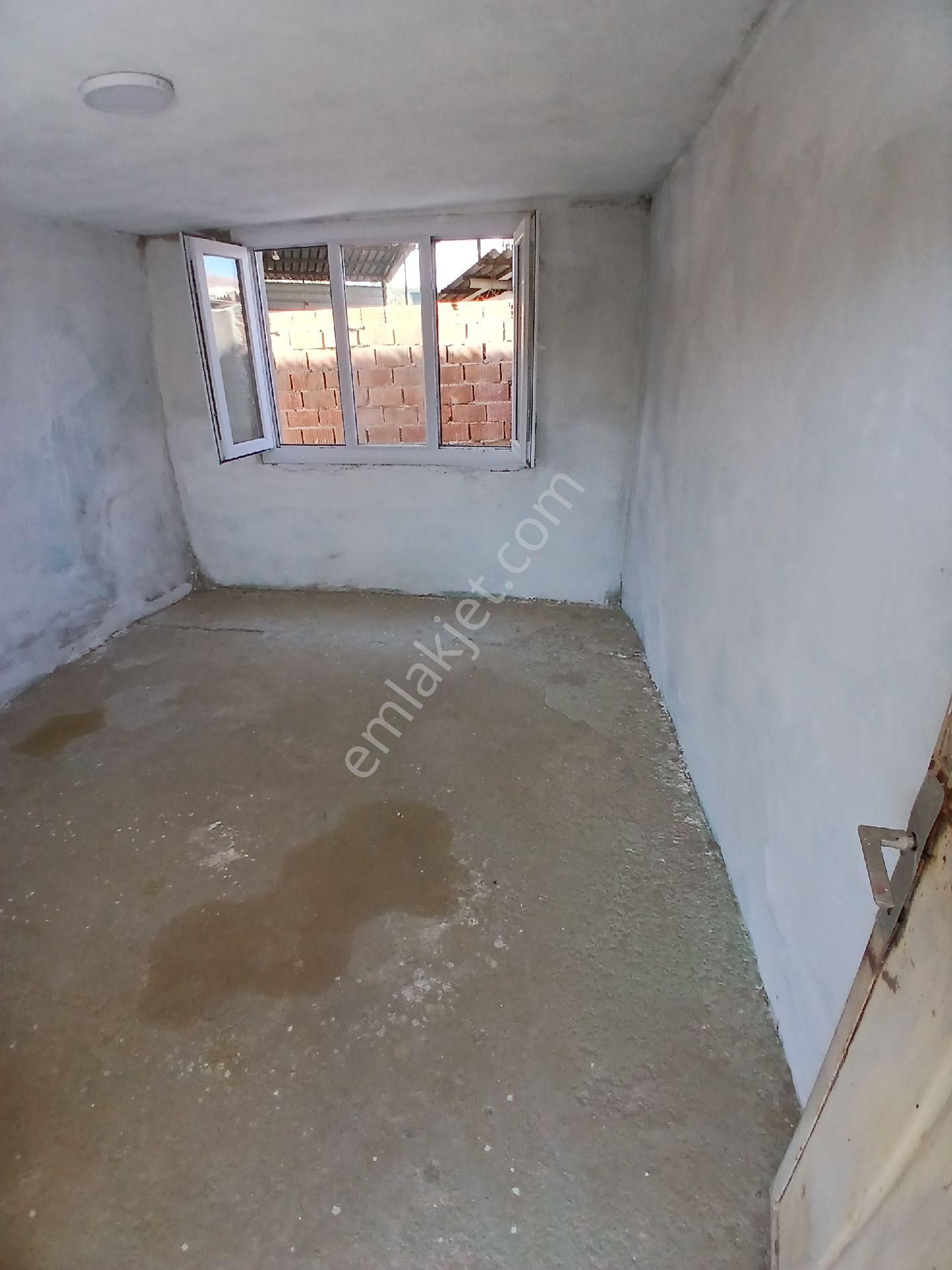 İzmir Torbalı Güllüce Köyünde 2+1 2katlı Ev Satılık - Görsel 12