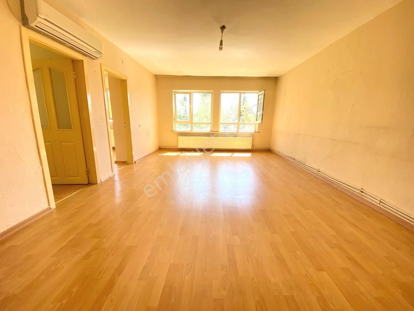 -sadece Memura - Etlik Şehir Ve Gülhane Hastahanesi Yakını 3+1