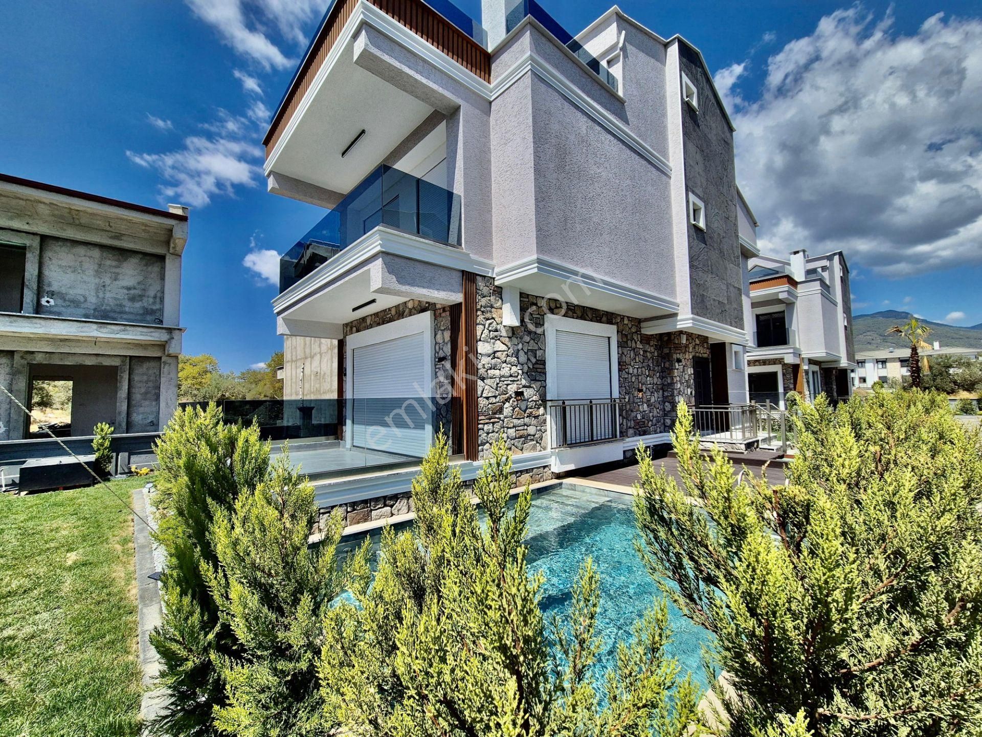 ▓karabuluttan▓hayallerini Süsleyecek Ultralüx Havuzlu 4+1 Satılık Villa