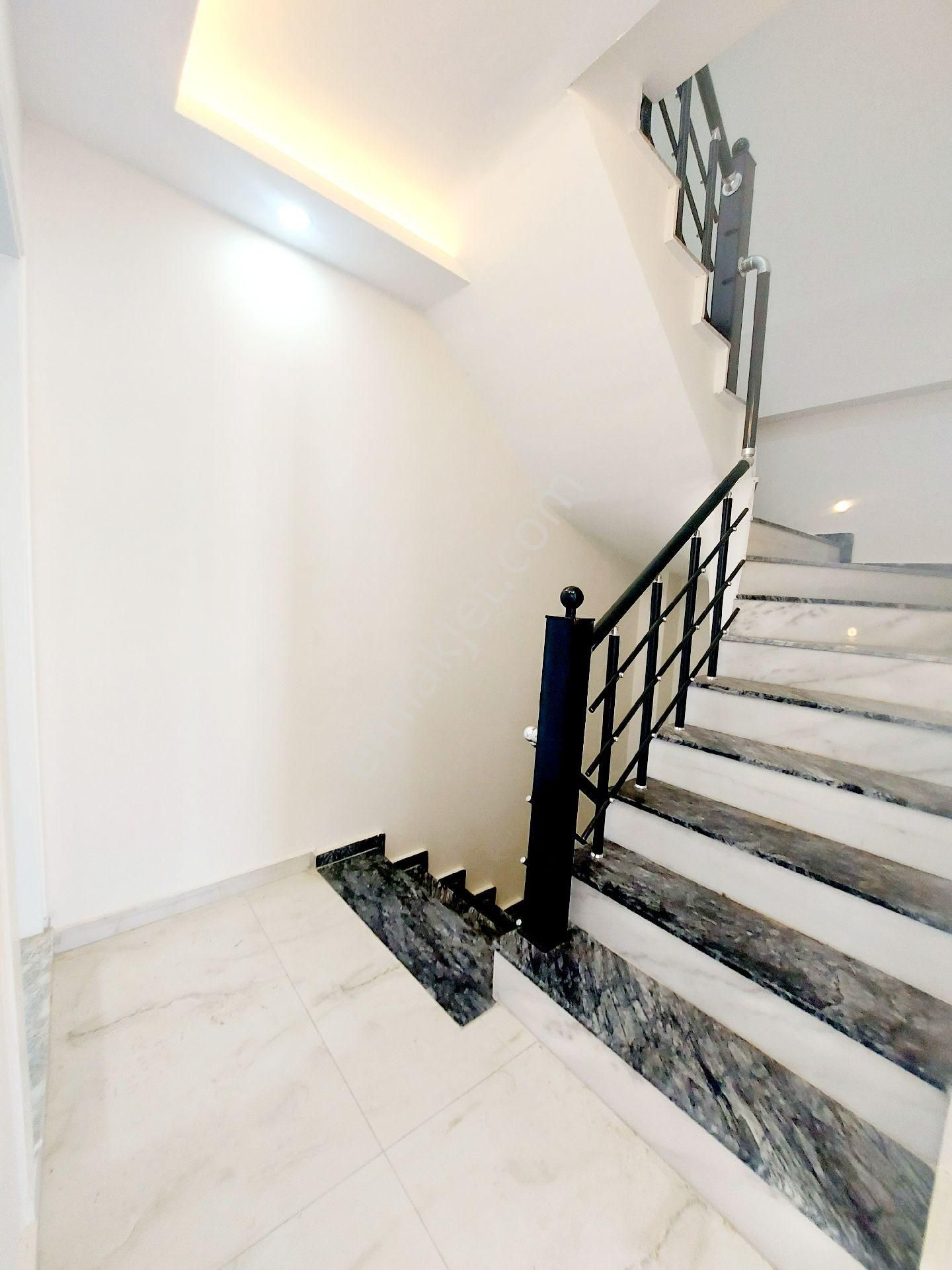 Didim Hisar Mah. Full Deniz Manzaralı Bahçeli Ön Cepheli 3+1 Villa - Görsel 11