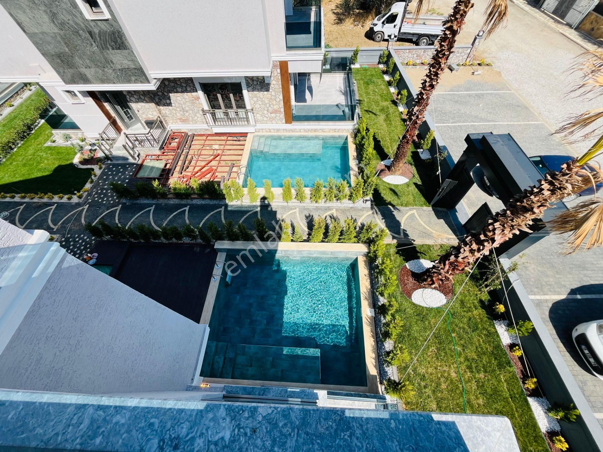 Altınoluk Güre Arası Yolun Alt Deniz Kısmında Ultra Lüx 4+1 Otoparklı Havuzlu Satılık Villa - Görsel 34