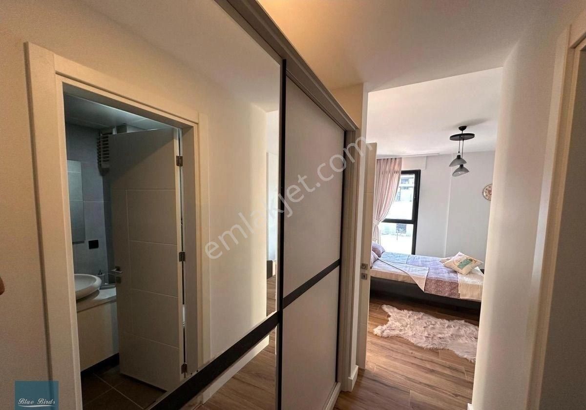 Kuşadası’nın En Prestijli Projesinde Eşsiz Manzaralı Full Eşyalı Lüks Daire - Görsel 24