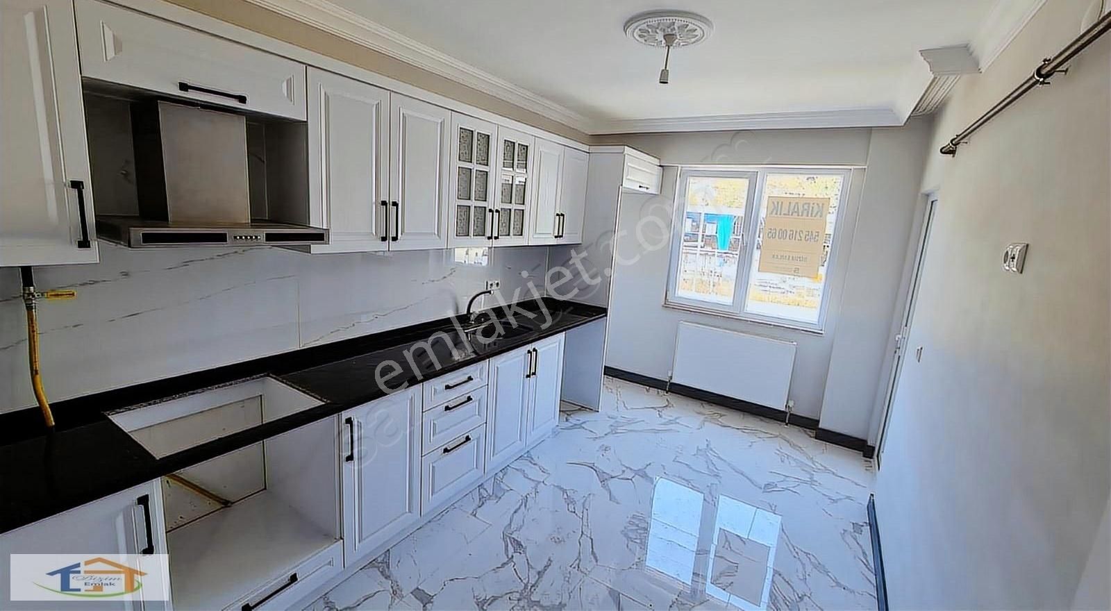 Salı Pazarına Yürüme Mesafesınde 2+1 Yeni Yapı Kiralık Daire