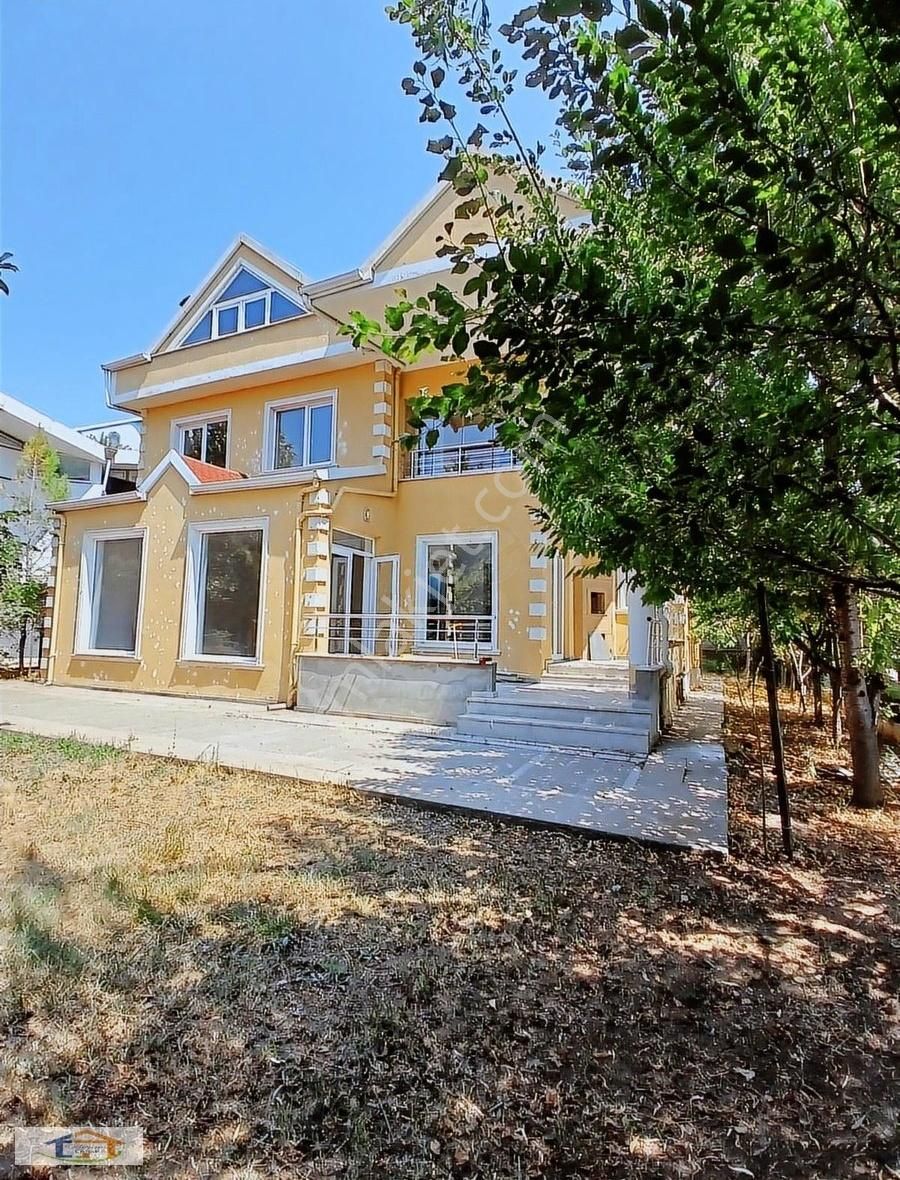 Kastamonu Merkez Bahçeşehir Villalarında 4+1 Elit Kiralık Villa - Görsel 25