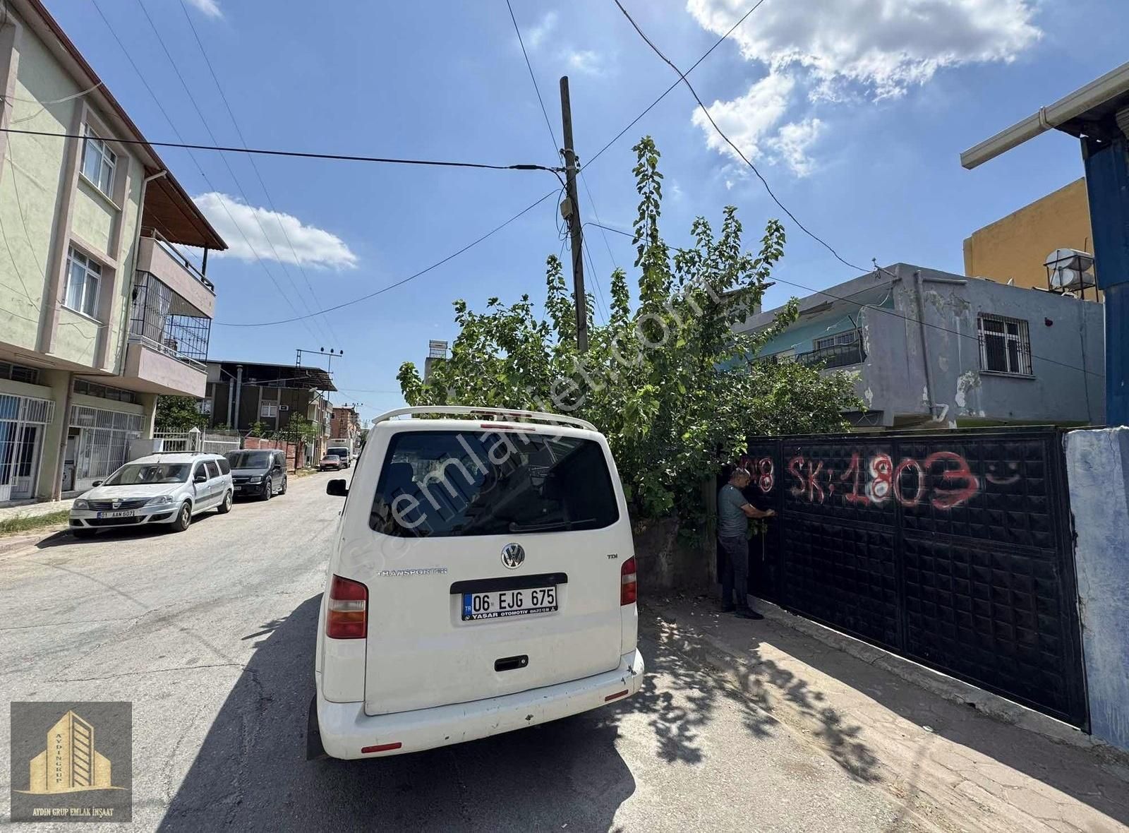 Levent'de Muhteşem Konumlu 2 Katlı '2 Adet Bahçeli Müstakil - Görsel 3