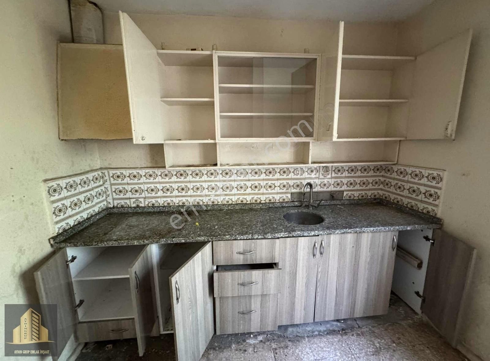 Levent'de Muhteşem Konumlu 2 Katlı '2 Adet Bahçeli Müstakil - Görsel 18