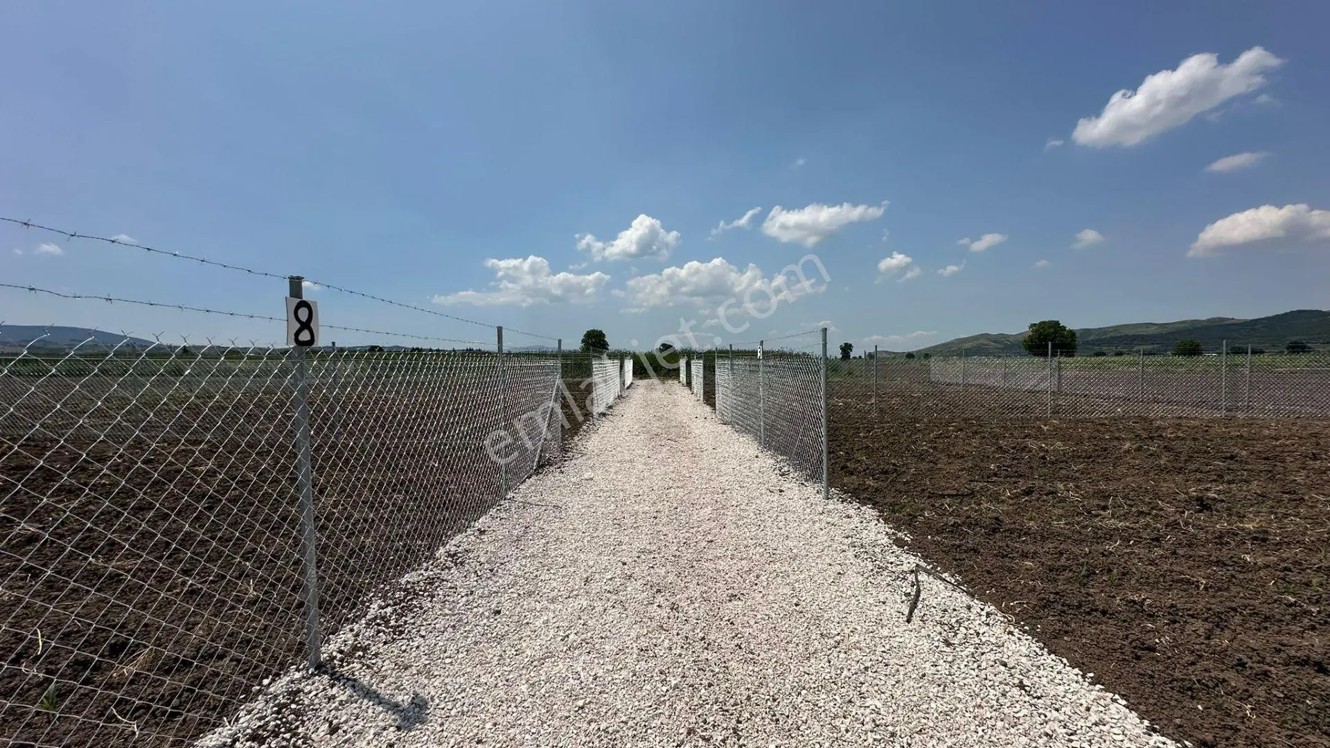 Mustafakemalpaşa,da 200 M2 Satılık Tarla - Görsel 3
