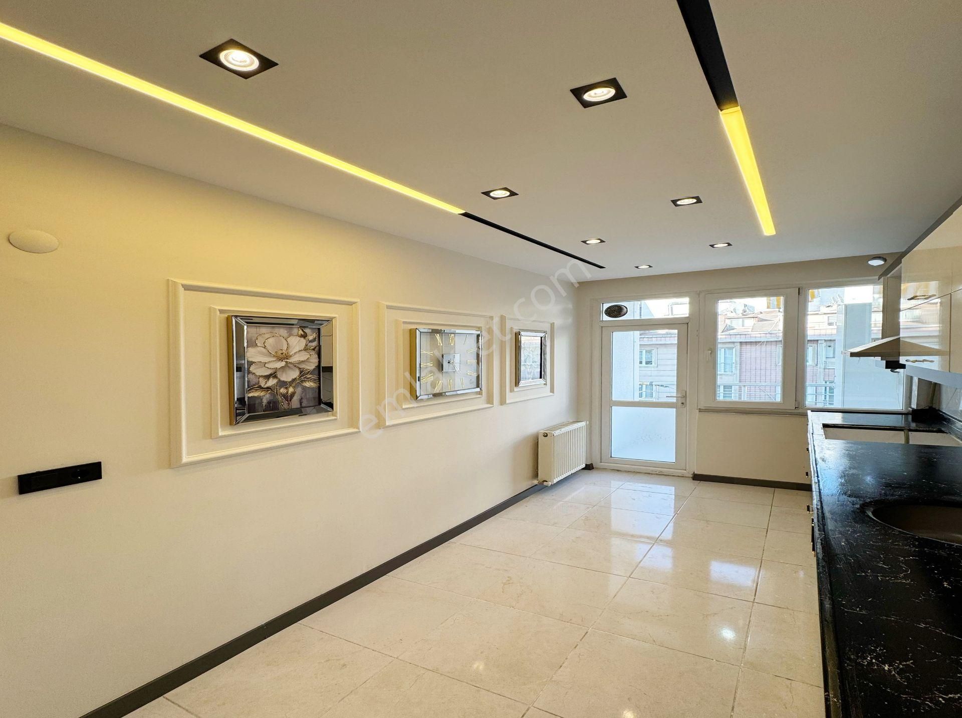 Beylikdüzü Vira Yapı'dan Cumhuriyet Meydanında Otoparklı Balkonlu 3+1 Vip Satılık Daire ! - Görsel 7