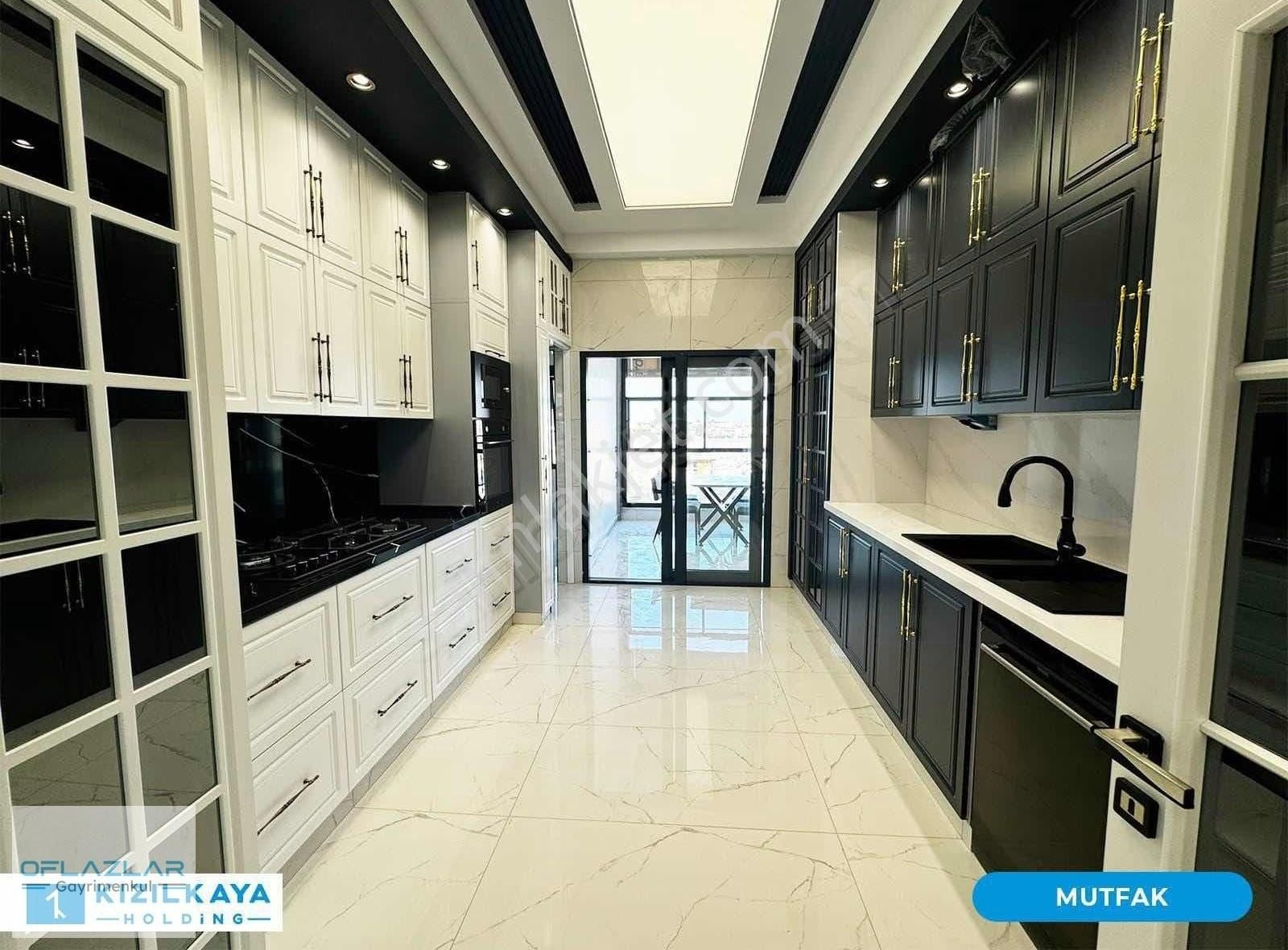 Oflazlar'dan Kralin Palace'de Satılık 5+1 Hesaplı Daire