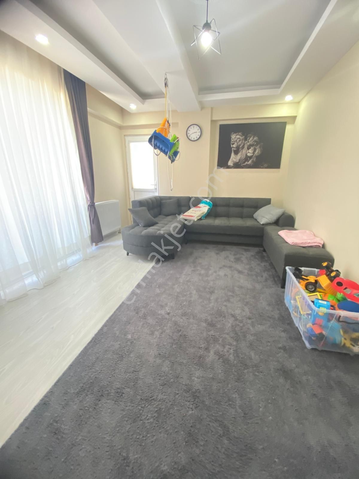 Hatip Mh De Satılık 2+1 100 M2 Daire