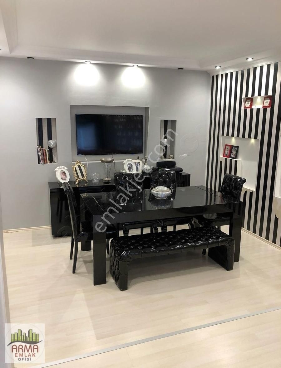 Salı Pazarı Ana Yola Cephe Satılık 3+1 Geniş Daire - Görsel 12