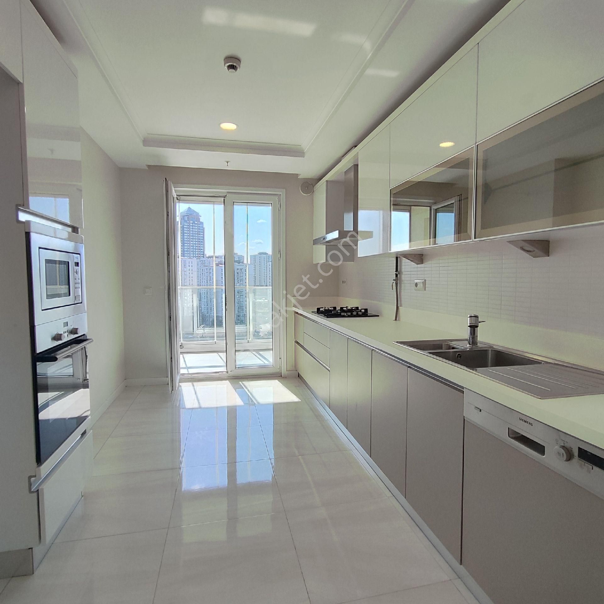 Avrupa Konutları Tem 2 4+1 190 M2 Ebeveyn Banyolu Ultra Lüks Satılık Daire Vatandaşlığa Uygun