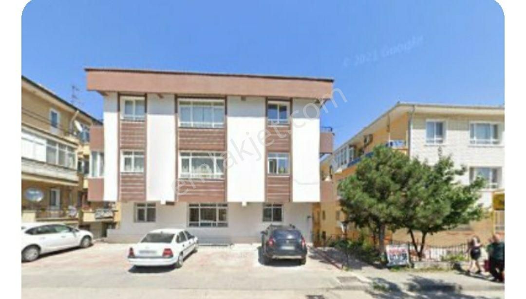 Seyran Cad Yeni Tadilatli Satilik Daire