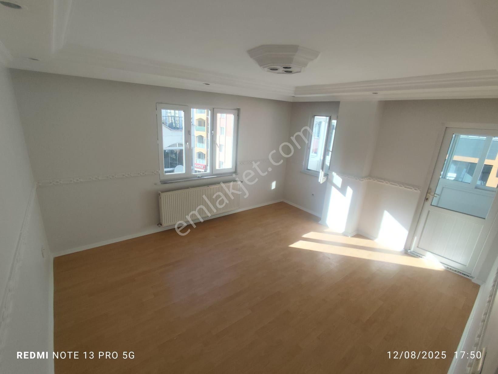 Arnavutköy Merkezde Kiralık 2+1 Daire – Her Şey Elinizin Altında