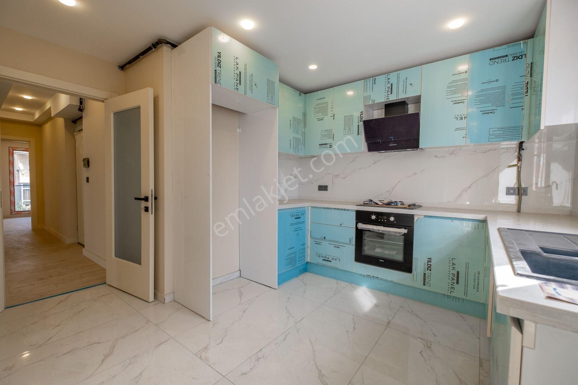 Dağıstan Gayrimenkulden Güvenlikli Sitede 3+2 210m2 Üst Dubleks - Görsel 11