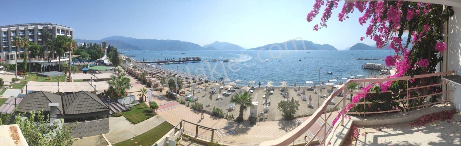 Marmarisin En Prestijli Sitesinde, Özel Plajlı Satılık Daire