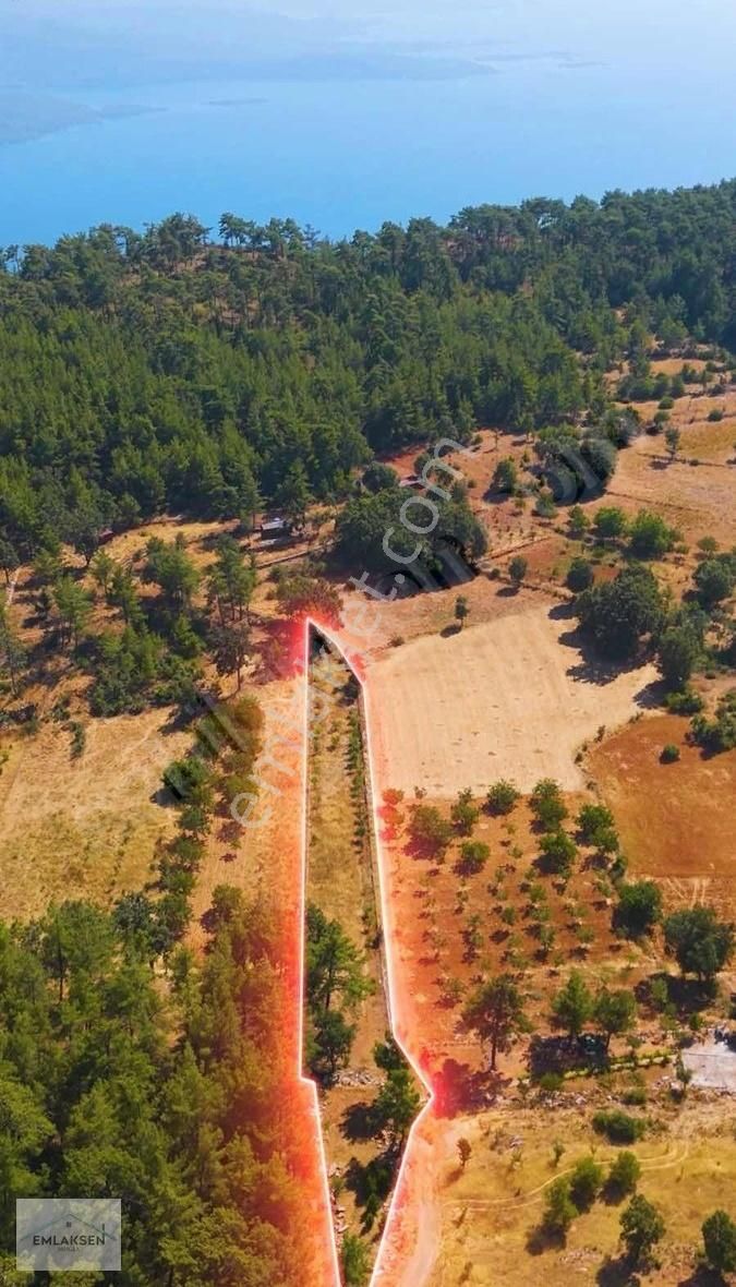 Akyakaya 8 Km Mesafede Etrafı Çevrili Herşeyi İle Tam Yatırımlık