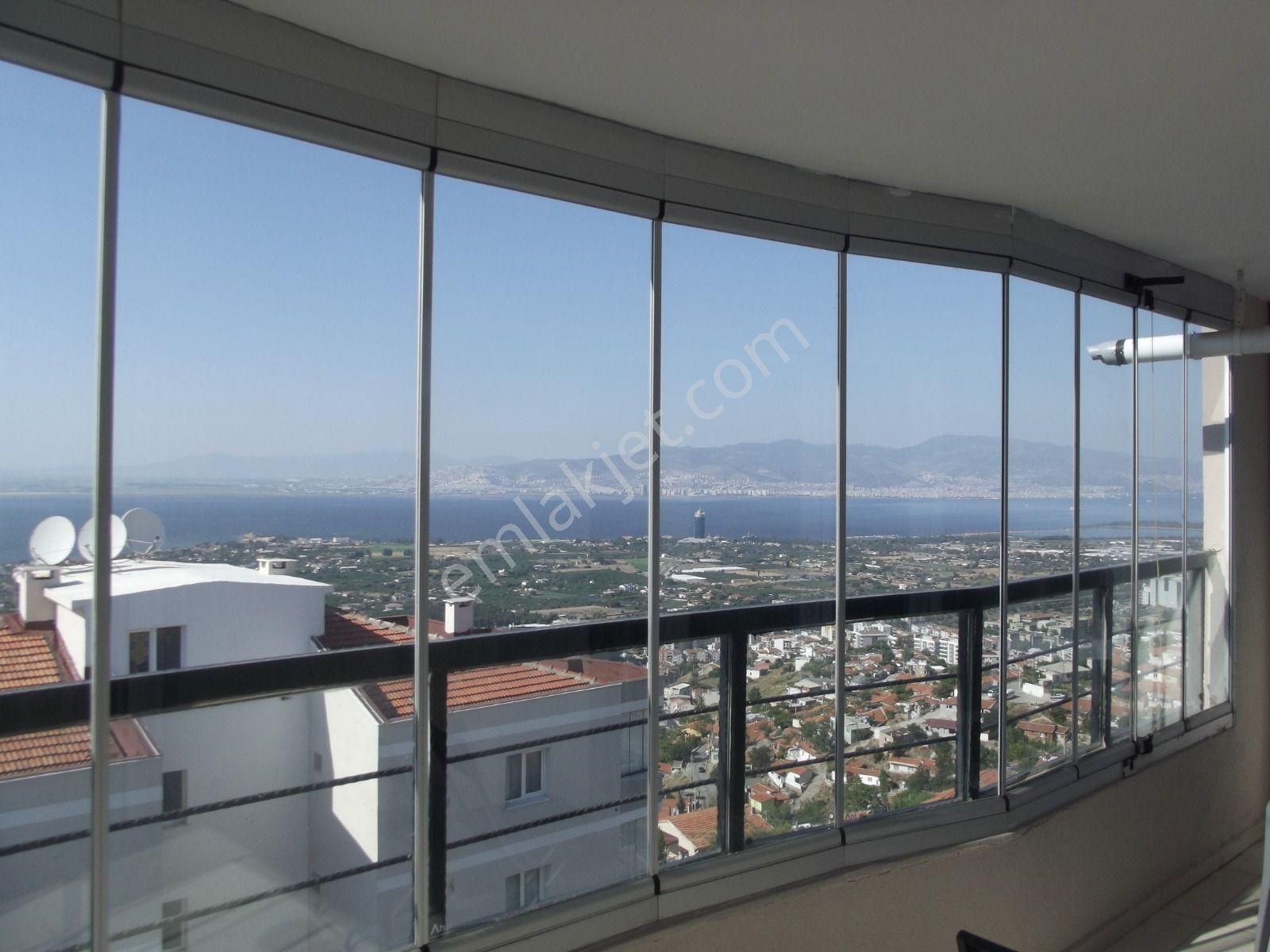 Narlıdere İzmir Evlerinde Satılık 3+1 Daire