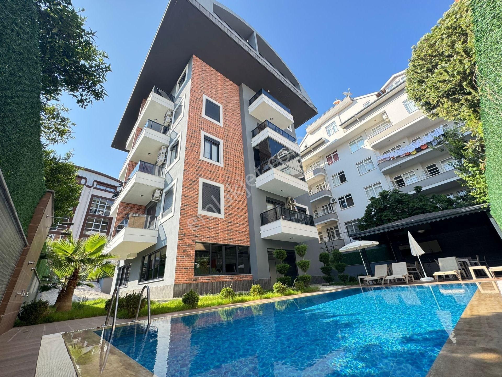 Alanya Oba’da Merkezi Konumda Full Eşyalı Lüks 1+1 Daire – Yüksek Kira Getirisiyle Yatırım Fırsatı!