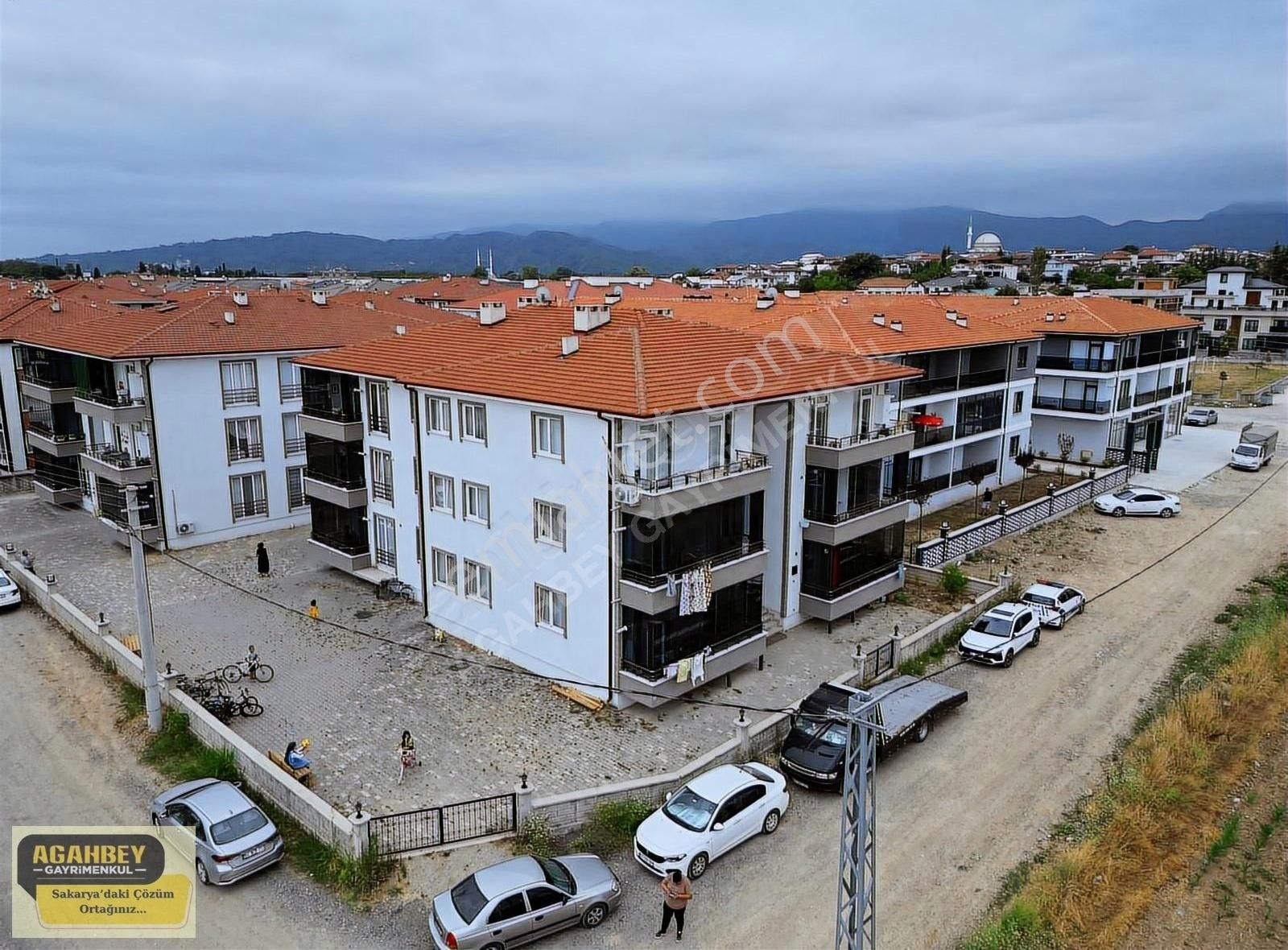 Agahbeyden Arifiye Fatih Mh. 3+1 Arakat Ön Cephe Kiralık Daire !