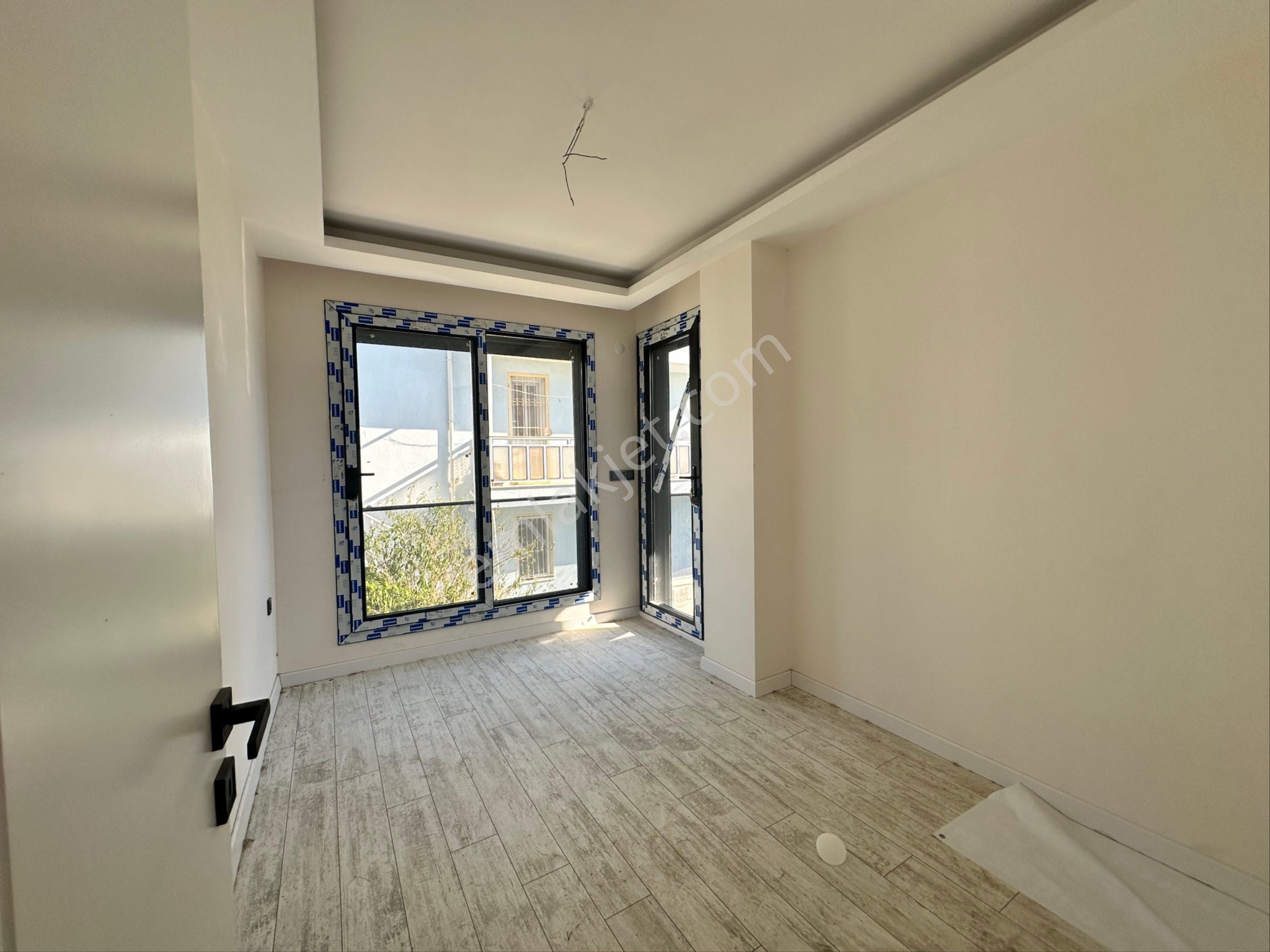 Seferihisar Ürkmez’de Satılık Bahçeli Villa Fırsatı Hemen Arayın - Görsel 14