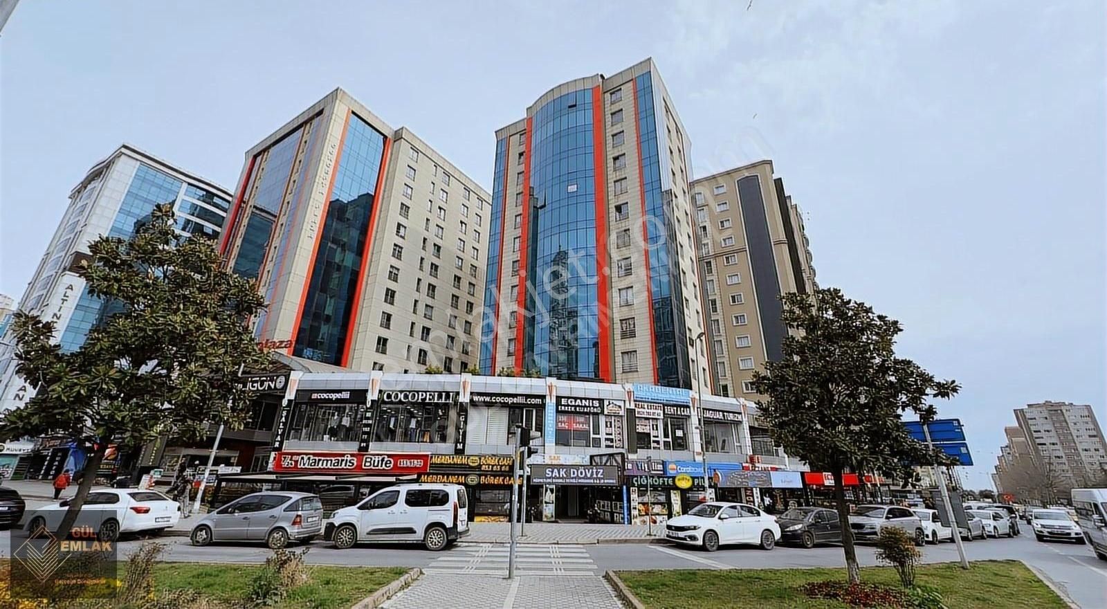Concepta Plazada İşyeri Tapulu Ferah 1+1 Satılık Oval Ofis