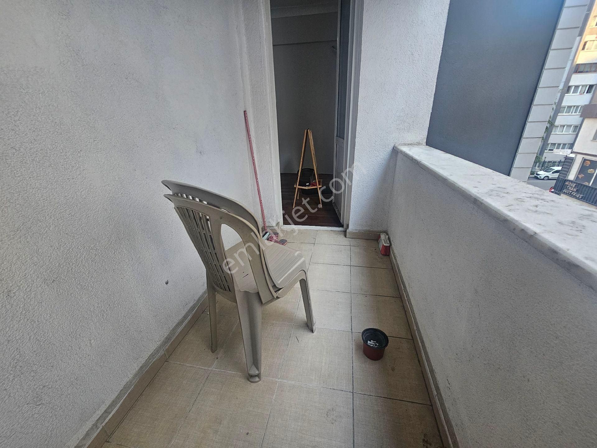 Cumhuriyet Mahallesi. 3+1 Çok Kullanışlı Daire - Görsel 17