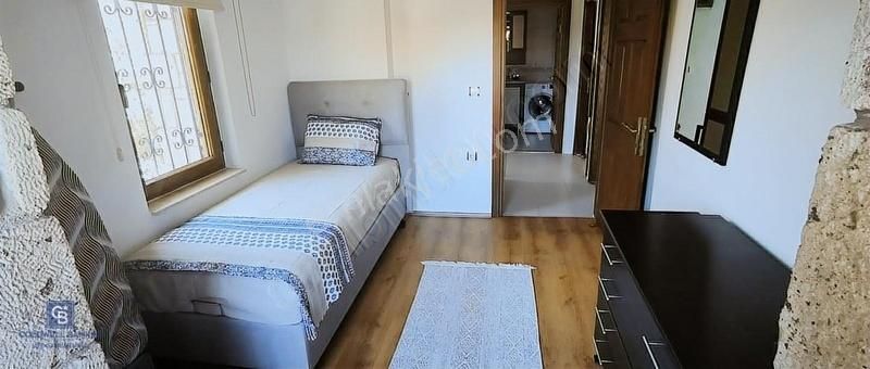 Alaçatı Çeşme'de 3+1 Kiralık Havuzlu Eşyalı Villa - Görsel 8