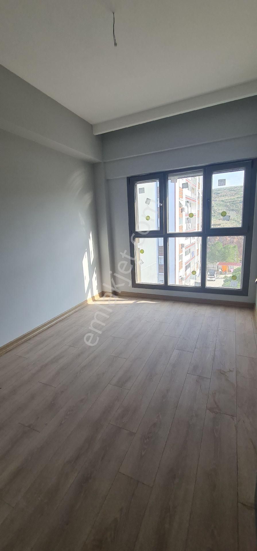 Menemen Koyundere Havuzlu Lüx Sitede 3+1 Satılık Daire - Görsel 15
