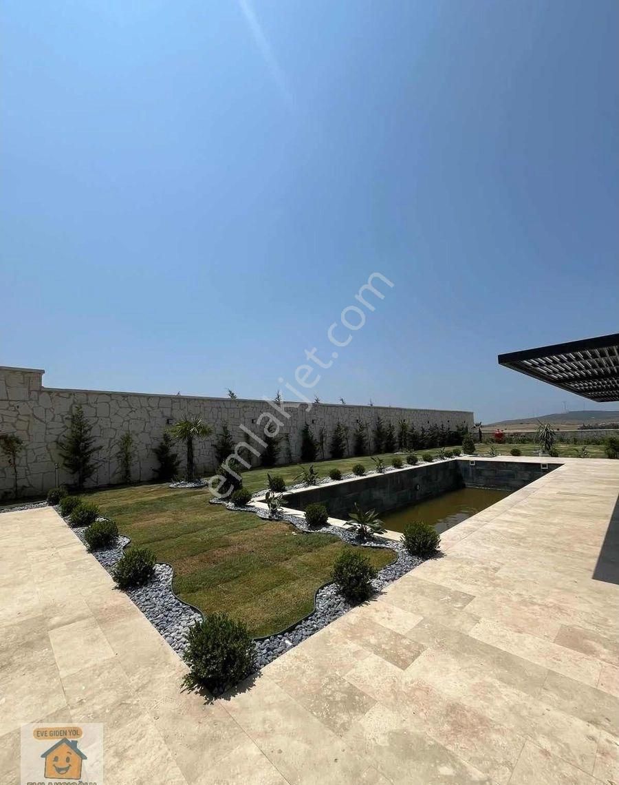 Seferihisar Düzce Mah.de Son Kalan 4 Adet Trıblex Havuzlu Villa - Görsel 8