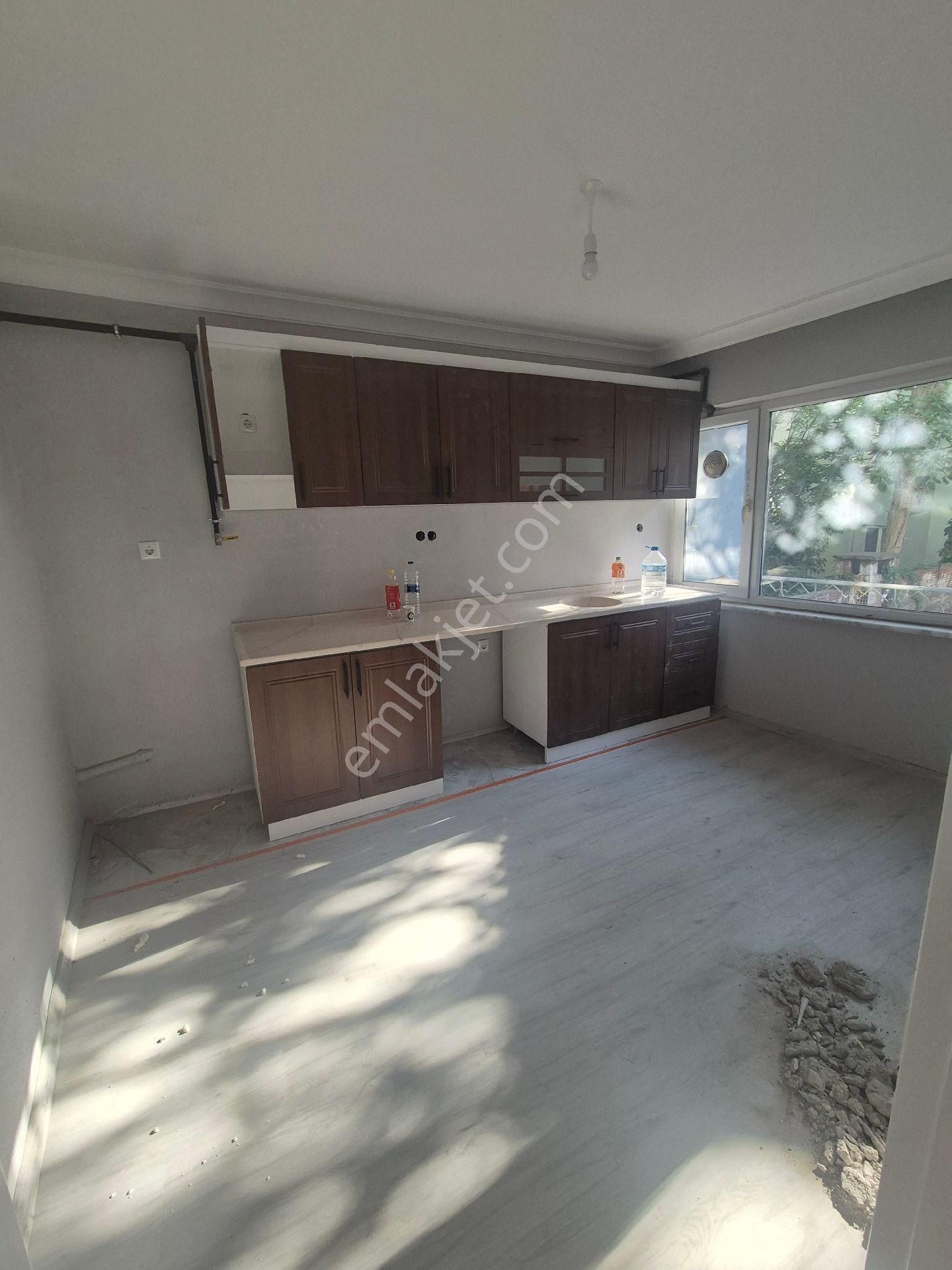 Komple Yada Daire Daire Satılıktır