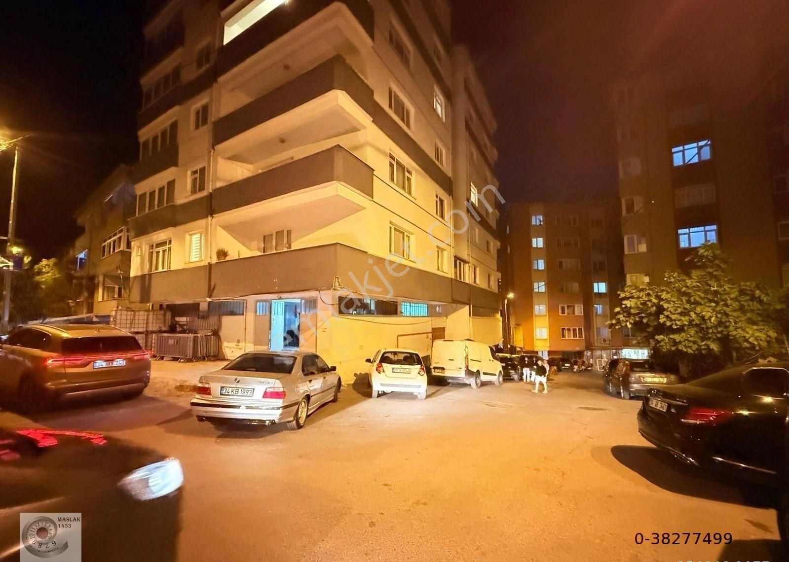 Ayazağa Turkcel Platinum Park Yanı 350m2 Dükkan -atölye-önü Açık Araç Yaklaşabılır